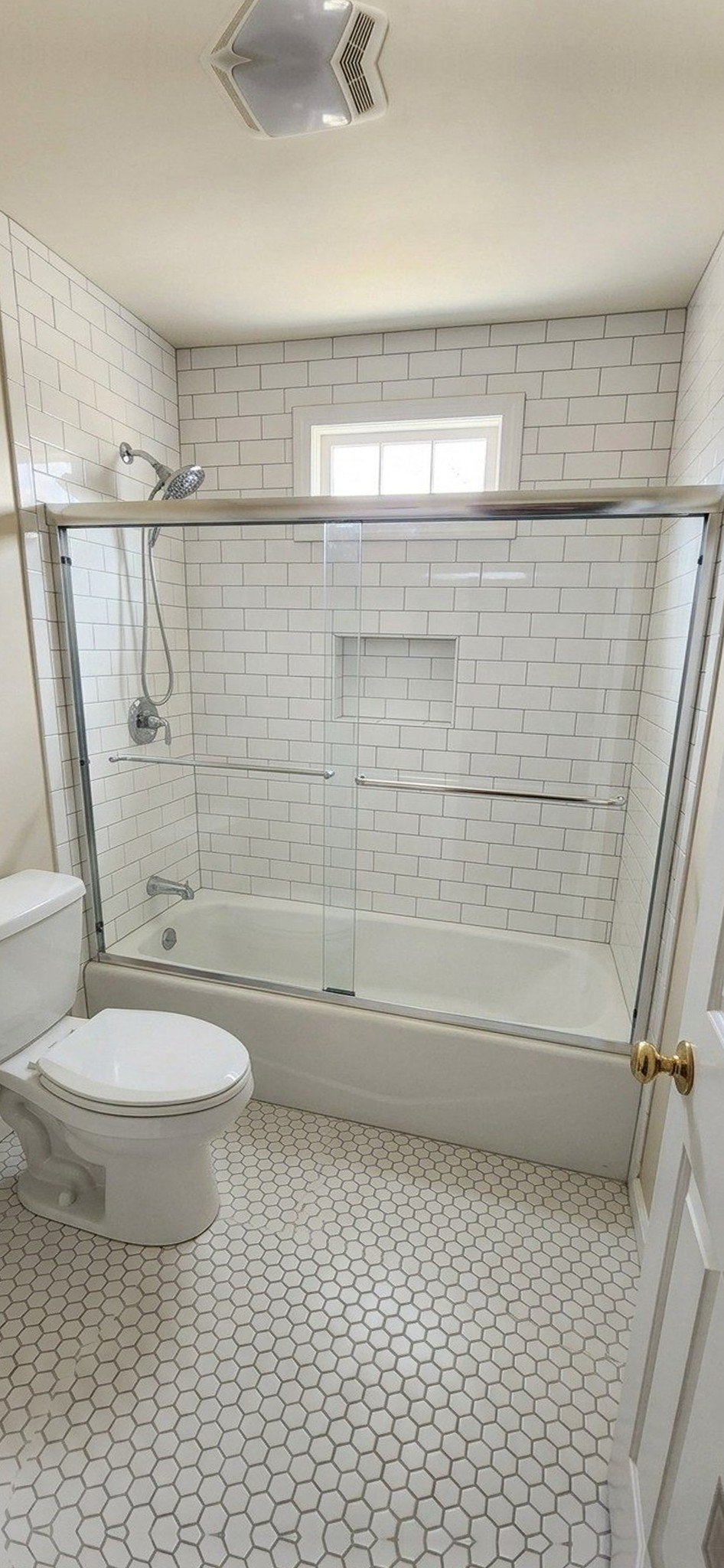 Tub and tile refresh, after